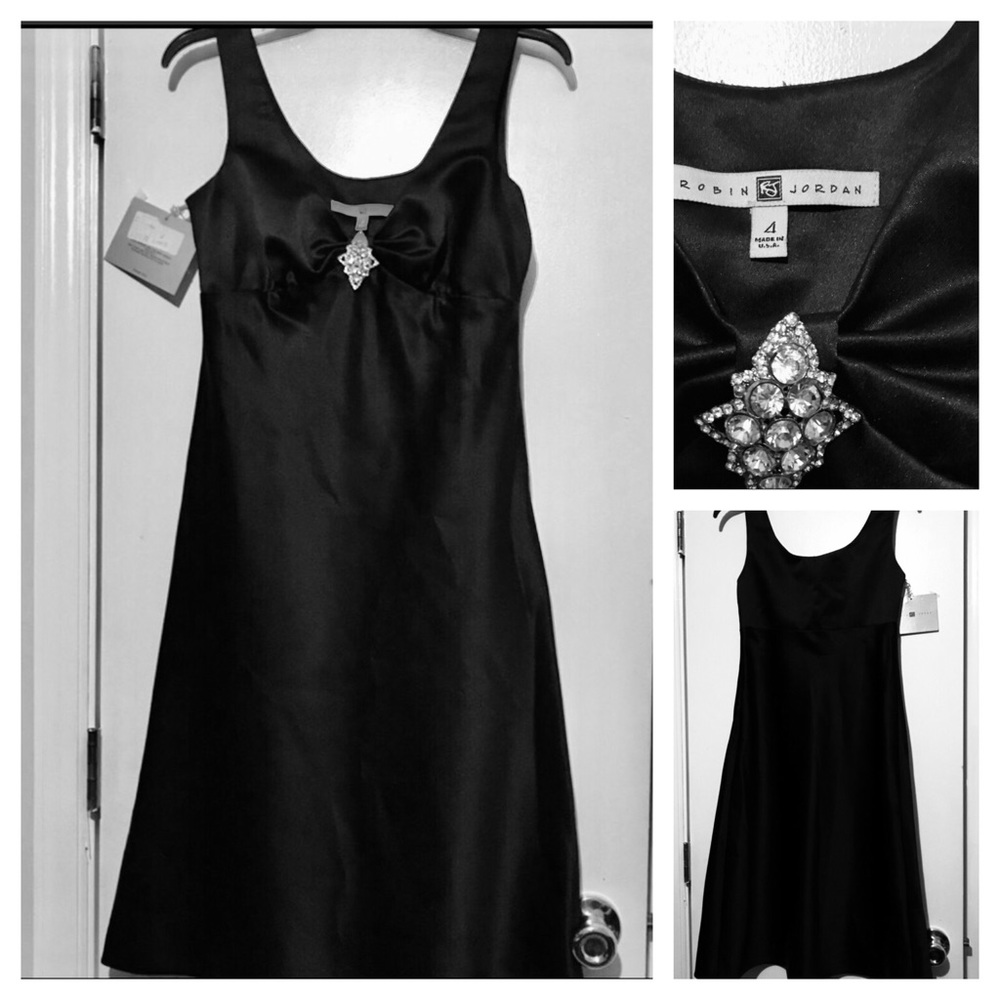 NWT Robin  Jordan Black with Broche pin Cocktail Formal mini Dress Sleev…